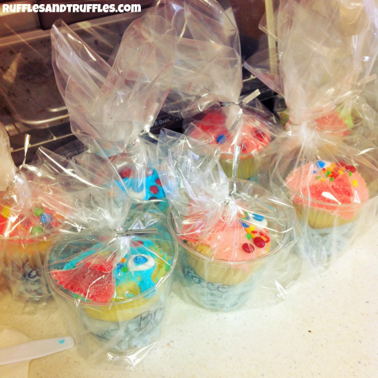 Rainbow fish cupcake packaging