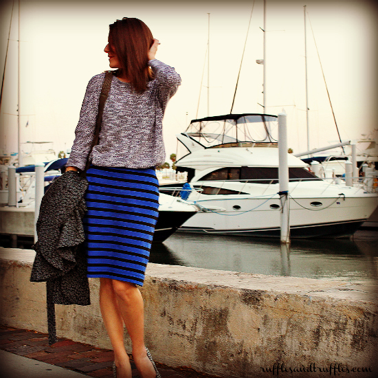 striped skirt outfit 4