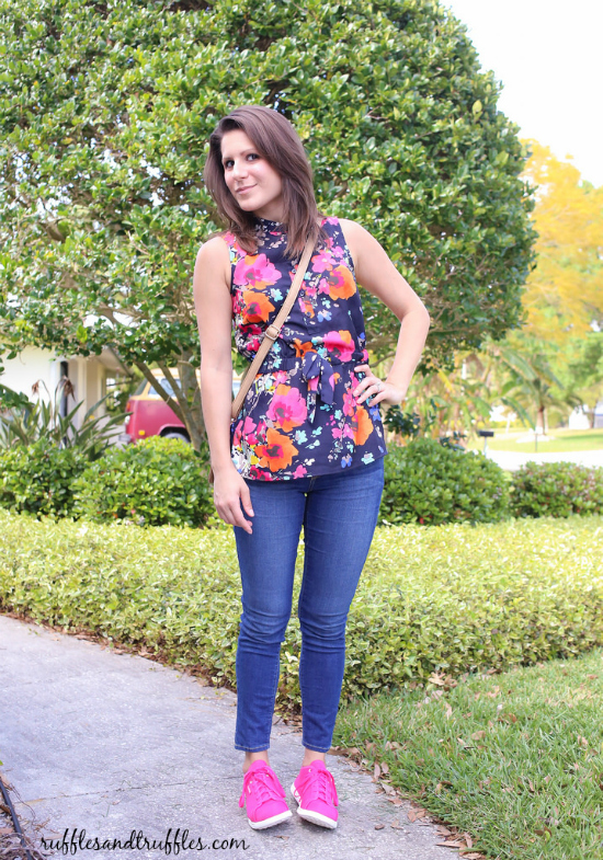 floral tank and jeans outift