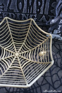 Quick DIY Spiderweb Bowl