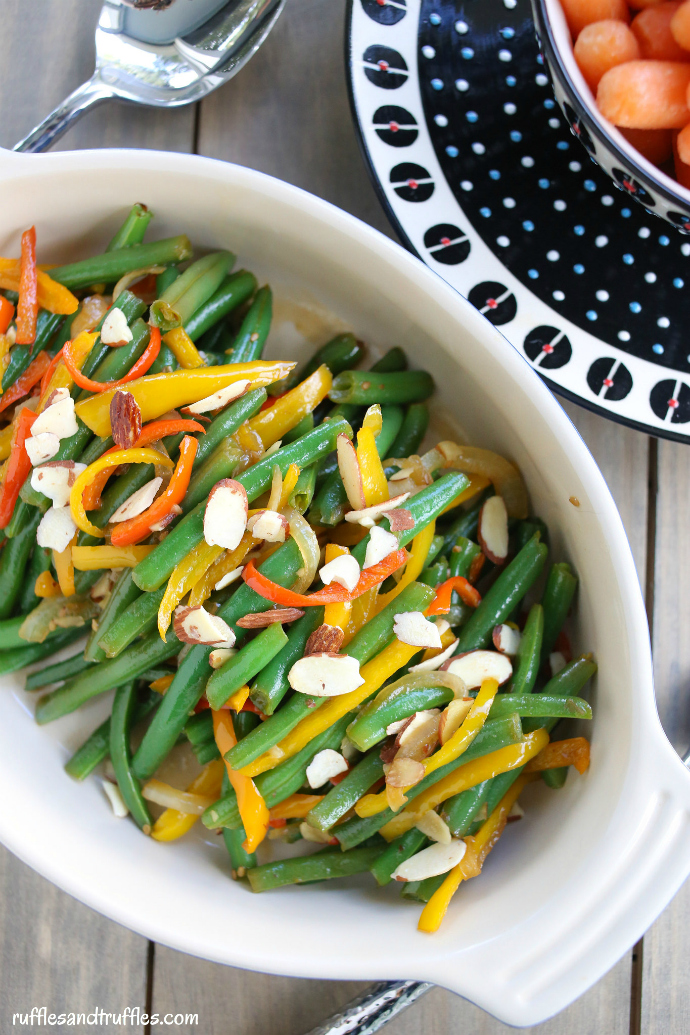 Green Beans with Bell Pepper and Almonds